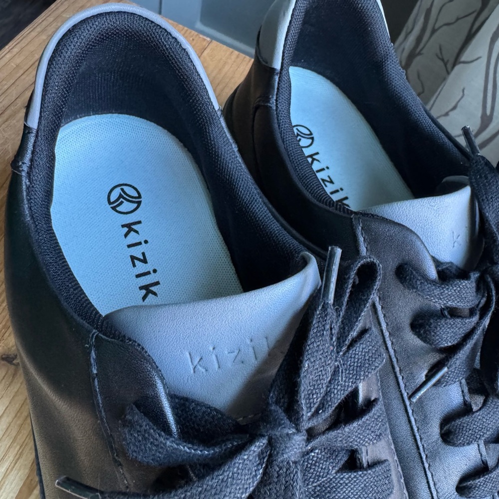 Kizik Vegas Black leather sneakers 13 Wide - Picture 3 of 9